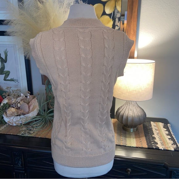 Sweater vest - Picture 2 of 2